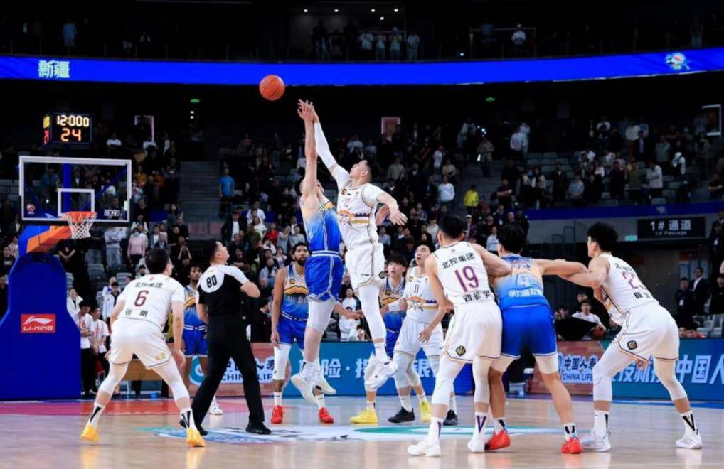 开云首页登录-包含半场焦点：54-51，北京队稍占优势，比赛激烈进展中！的词条