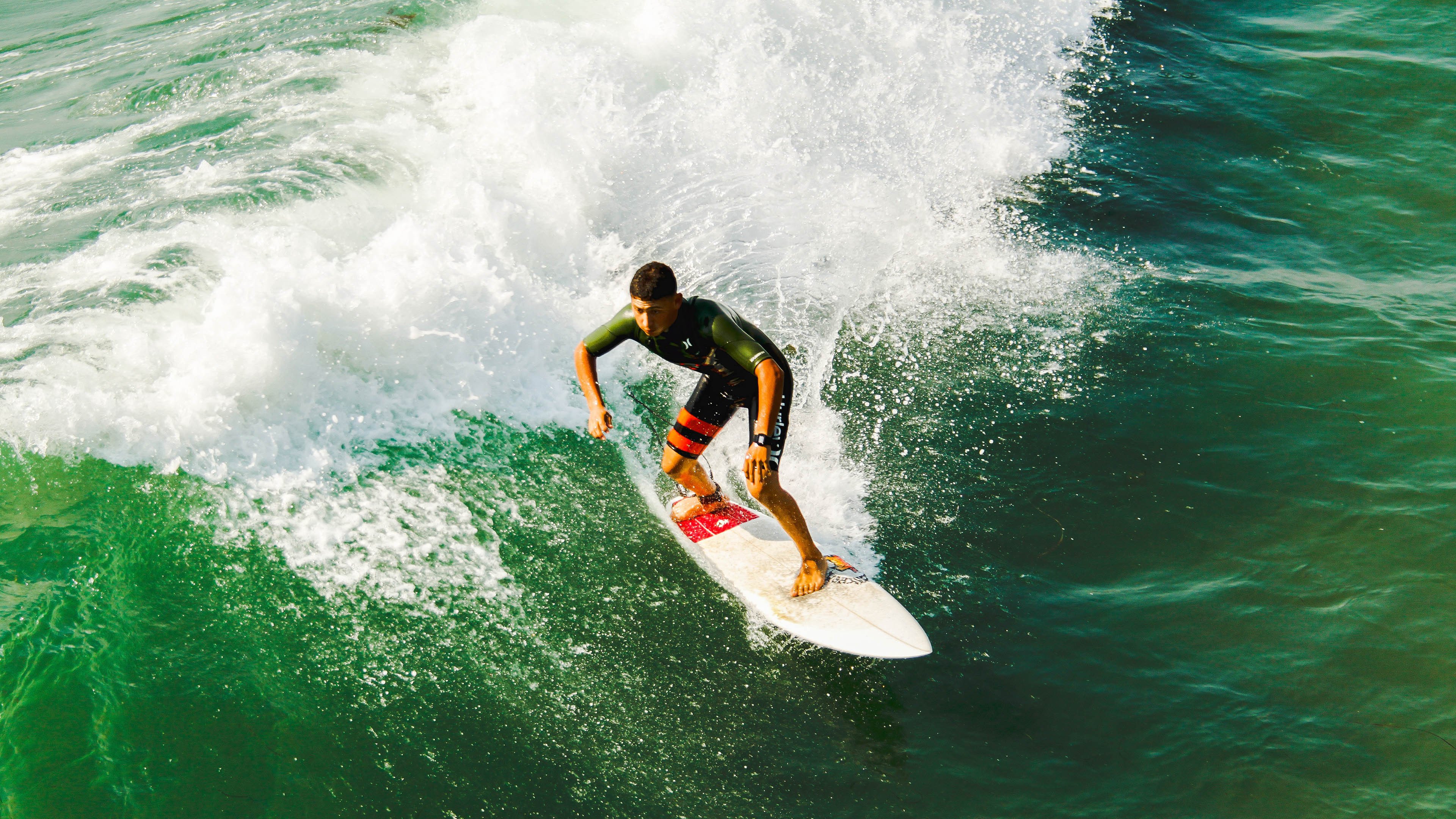 国王球员在沙漠训练营苦练防守，主帅力挺其转型，沙漠里的国王